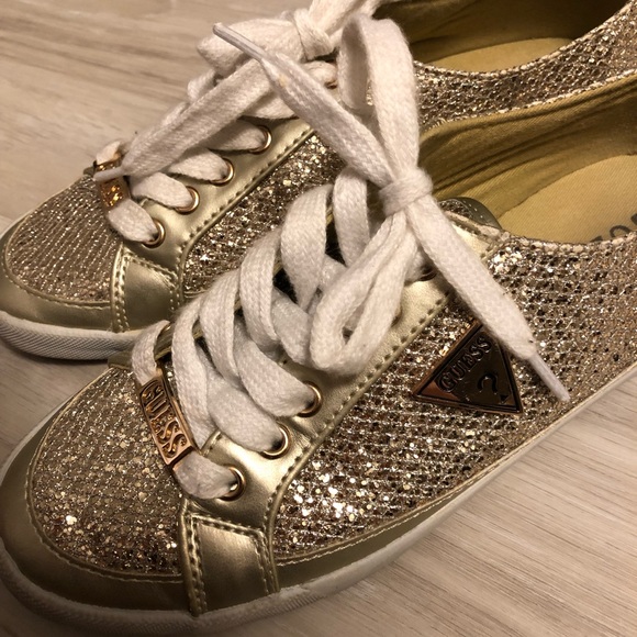 ❌NOT FOR SALE❌ sparkly gold sneakers size 6.5 - Picture 1 of 8